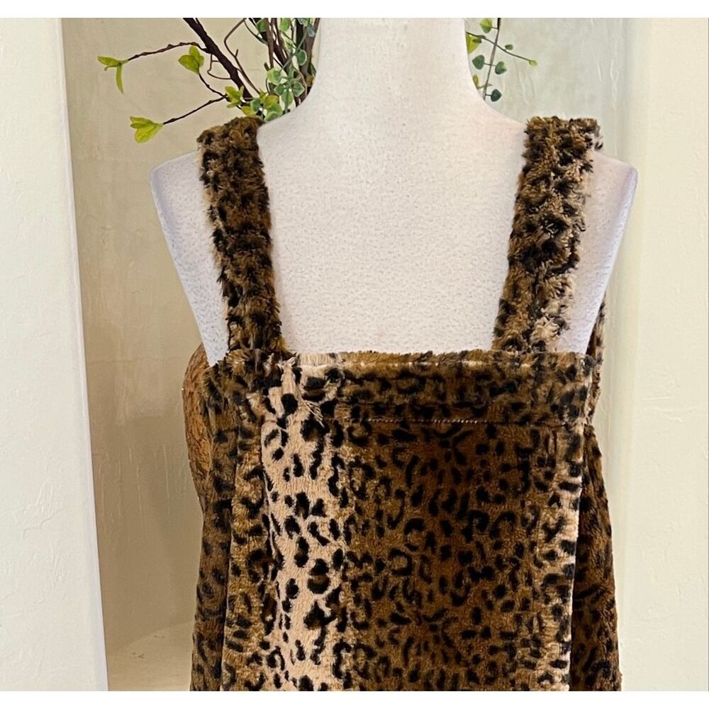 Scene Weaver Women's Cheetah Print  Fleece Bath Wrap Towel Brown OS